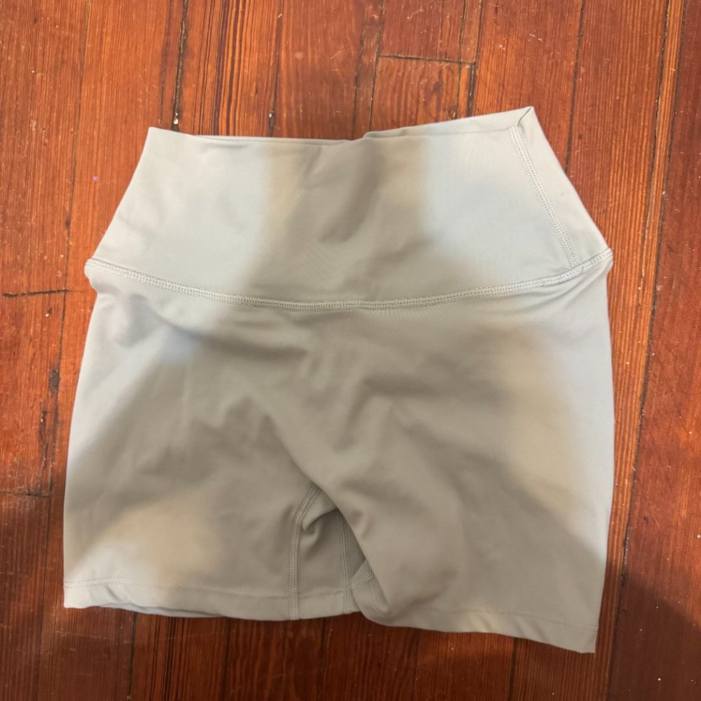 CSB scrunch shorts